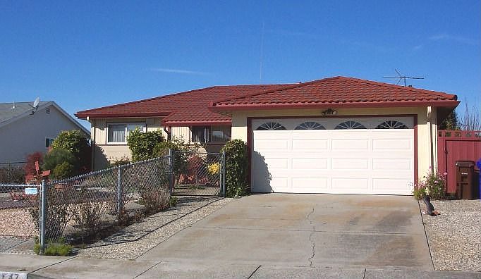 1st image of 2047 Cypress Ave