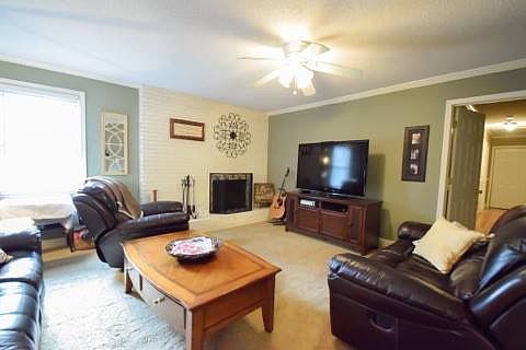 4th image of 109 Poplar Dr