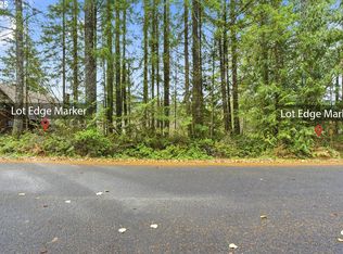 65344 E Sandy River Ln, Rhododendron, OR 97049