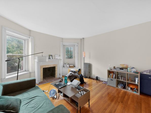 1069 Beacon St APT 5