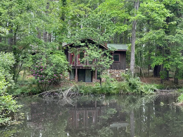 281 Poff Dr NE, Check, VA 24072