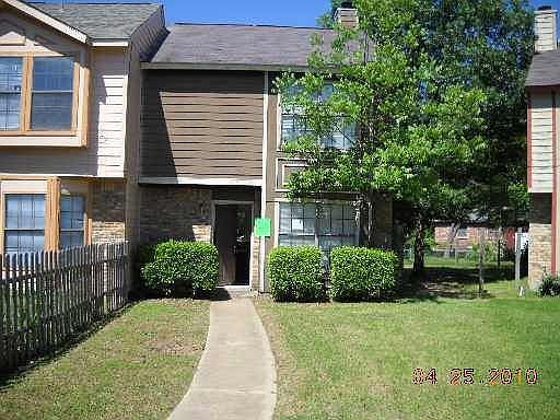 1st image of 1429 Old Jamestown Ct