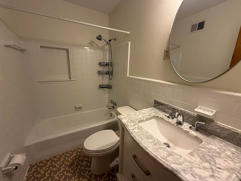 5045 Flamingo Rd — Photo 8