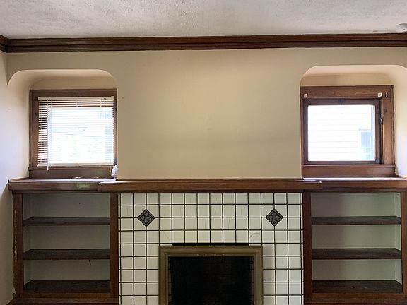 5th image of 3822 E 147th St