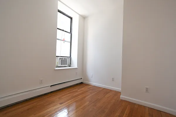 Rented by Metropolitan Property Group | media 11