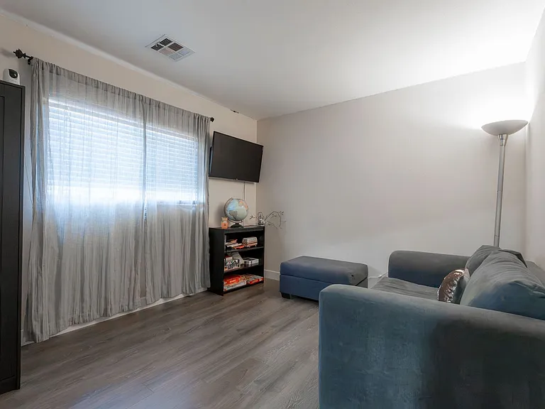 7578 Hope Valley St — Photo 15