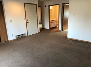 912 6th St S #4, La Crosse, WI 54601