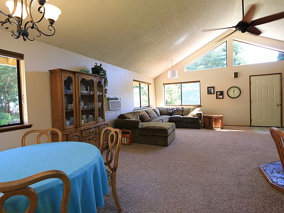 3rd image of 12004 Shadowbrook Dr SW
