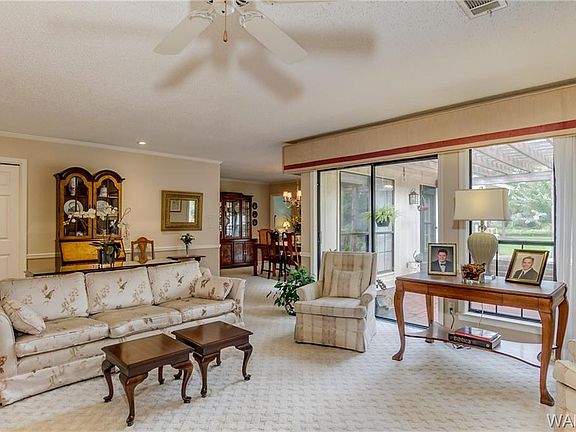 5th image of 1718 Hollow Ln