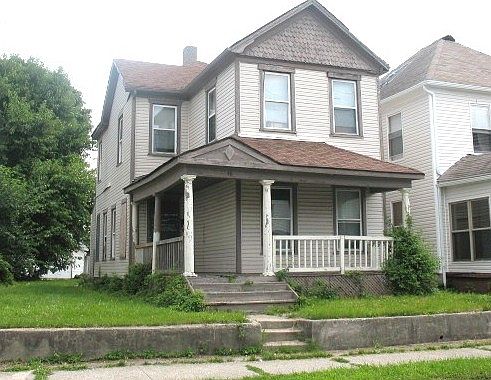 1st image of 48 S McGee St