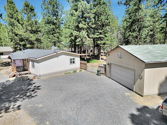 5th image of 51720 Pine Loop Dr