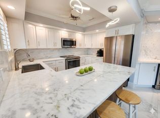 75 Venetian Dr #D-11, Delray Beach, FL 33483