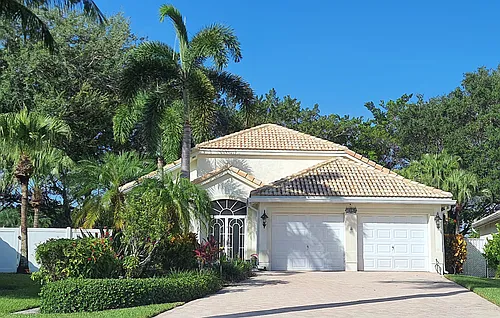 7628 Eagle Point Dr Photo 1