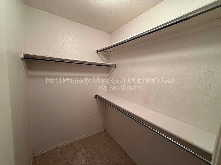 4101 Heritage Place Dr — Photo 17