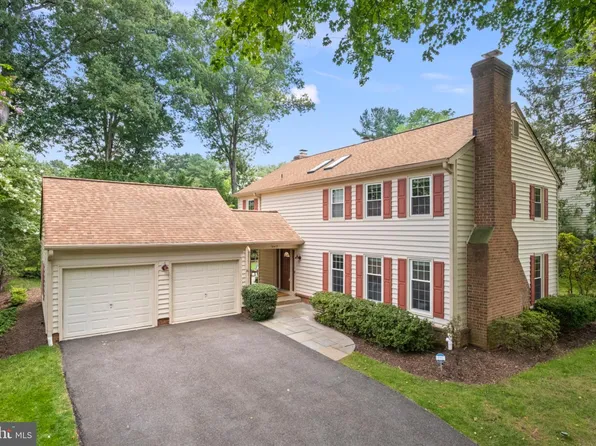 12417 Goldfinch Ct, Potomac, MD 20854