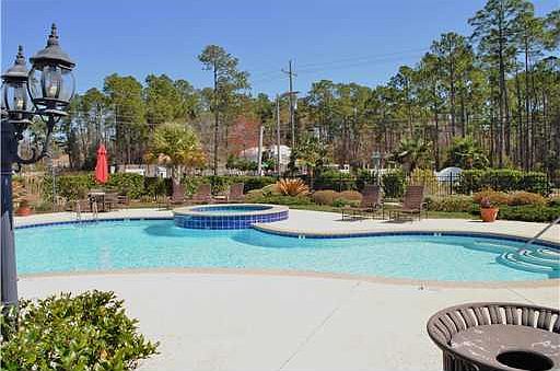4th image of 2421 Beachview Dr APT A8