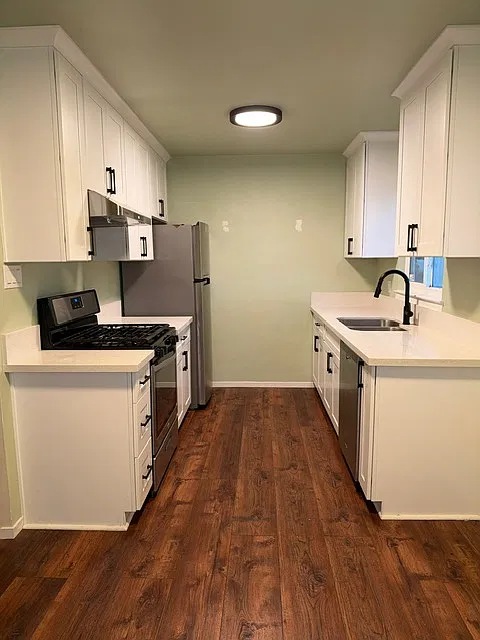 4 bed, 1435 sqft, $2,650 — Photo 3