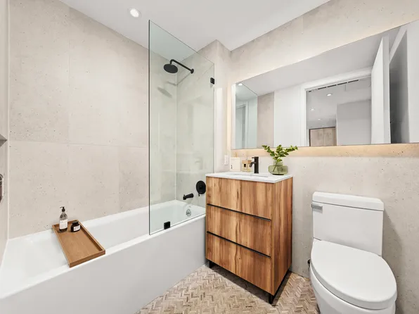 828 Metropolitan Avenue image 8 of 14