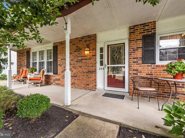 244 Newgate Rd, Langhorne, PA 19047