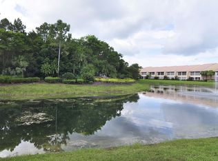 2100 Cascades Dr APT 3, Naples, FL 34112