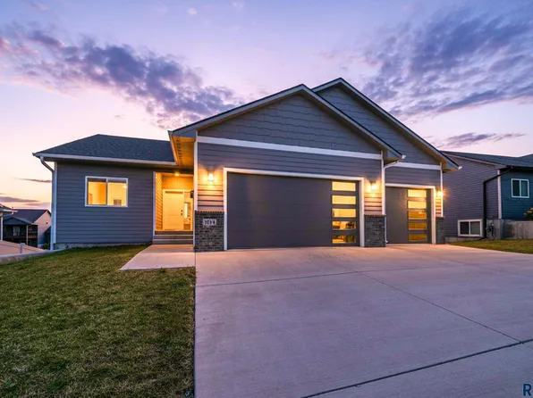 1014 N Archer Dr, Sioux Falls, SD 57103