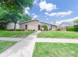 1379 Beechwood Dr, Lewisville, TX 75067