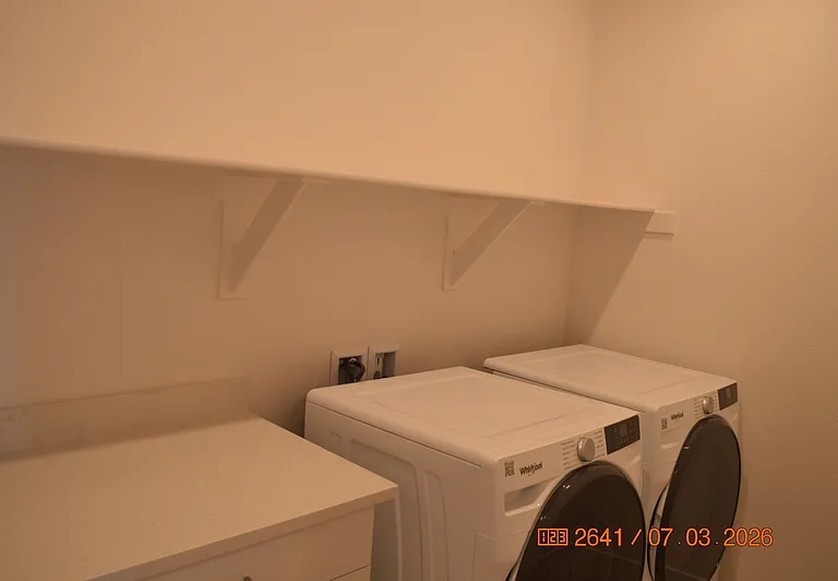 228 W Volta St — Photo 18