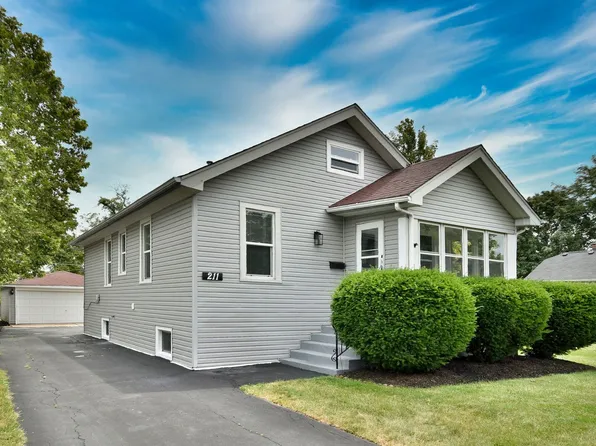 211 N Harvard Ave, Villa Park, IL 60181