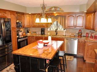 302 Indian Cave St, Monticello, KY 42633