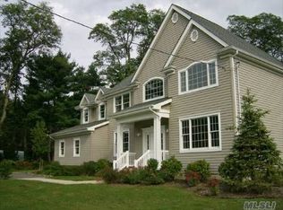 640 Washington Ave, Plainview, NY 11803