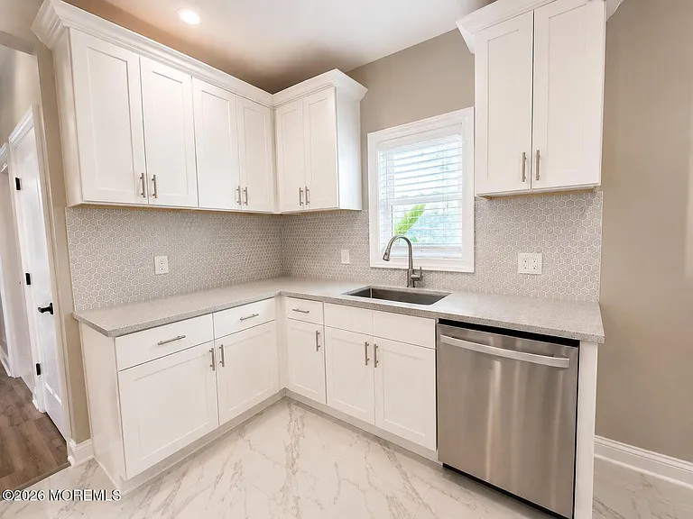 202 Palermo Ave — Photo 19