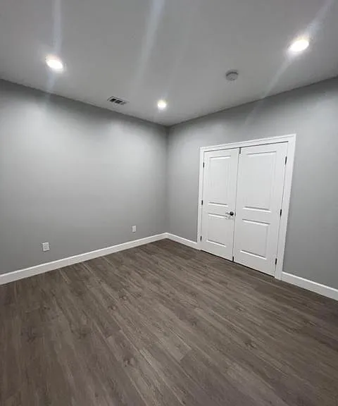 960 N Shaffer St — Photo 5
