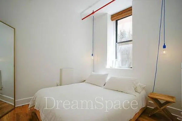 Rented by Dream Space Realty | media 5