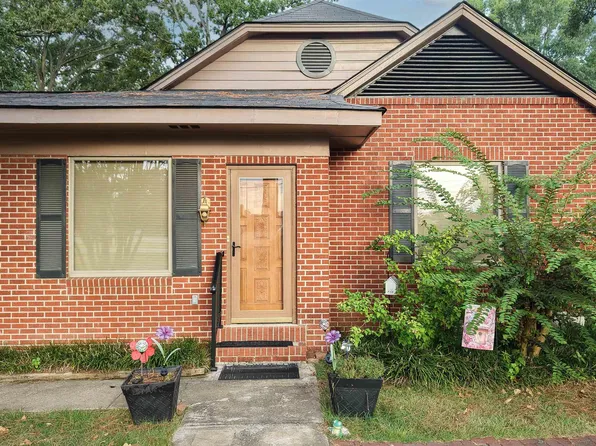 3604 Oakwood Rd, Pine Bluff, AR 71603