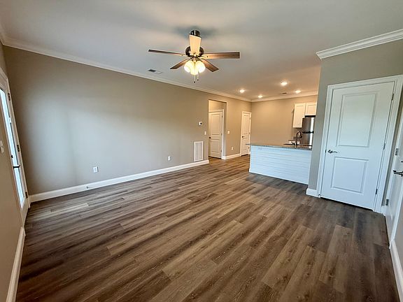 4th image of 344 Hillview Mills Blvd #1