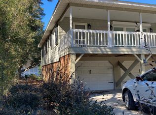 221 Sea Crest Dr, Murrells Inlet, SC 29576