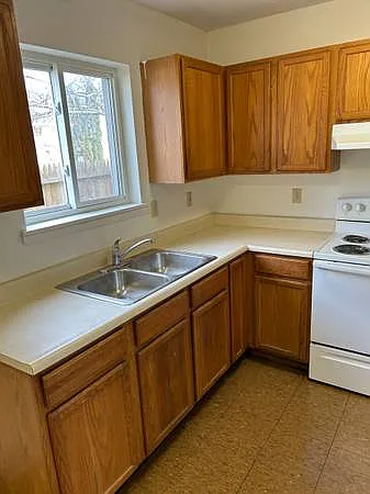 2 bed, $1,936 — Photo 1