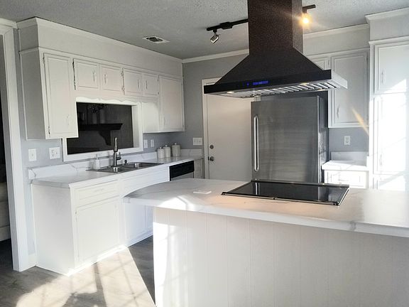 5th image of 6302 Lake Charlene Dr