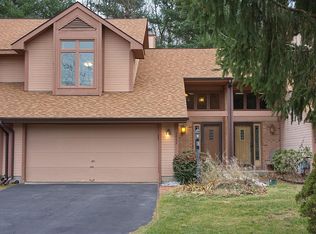 4062 Georgetown Sq, Schenectady, NY 12303
