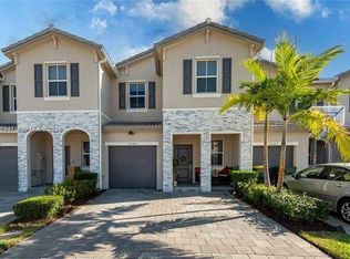 2688 SE 10th St, Homestead, FL 33035