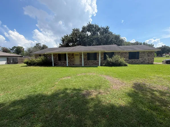 188 Louise St, Bridge City, TX 77611
