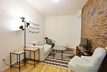 Rented by Best Apartments North Inc