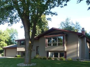 850 19th St, Windom, MN 56101