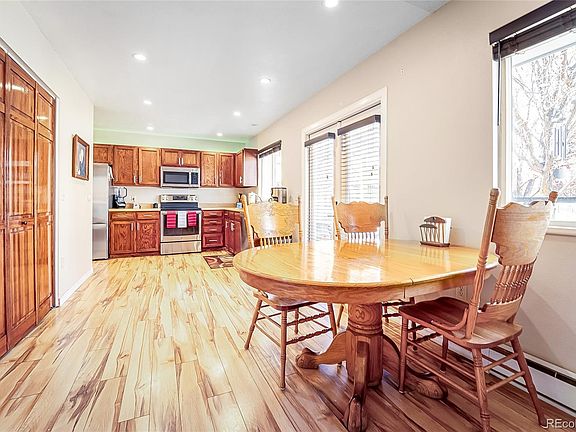 4th image of 2239 Bowen Street