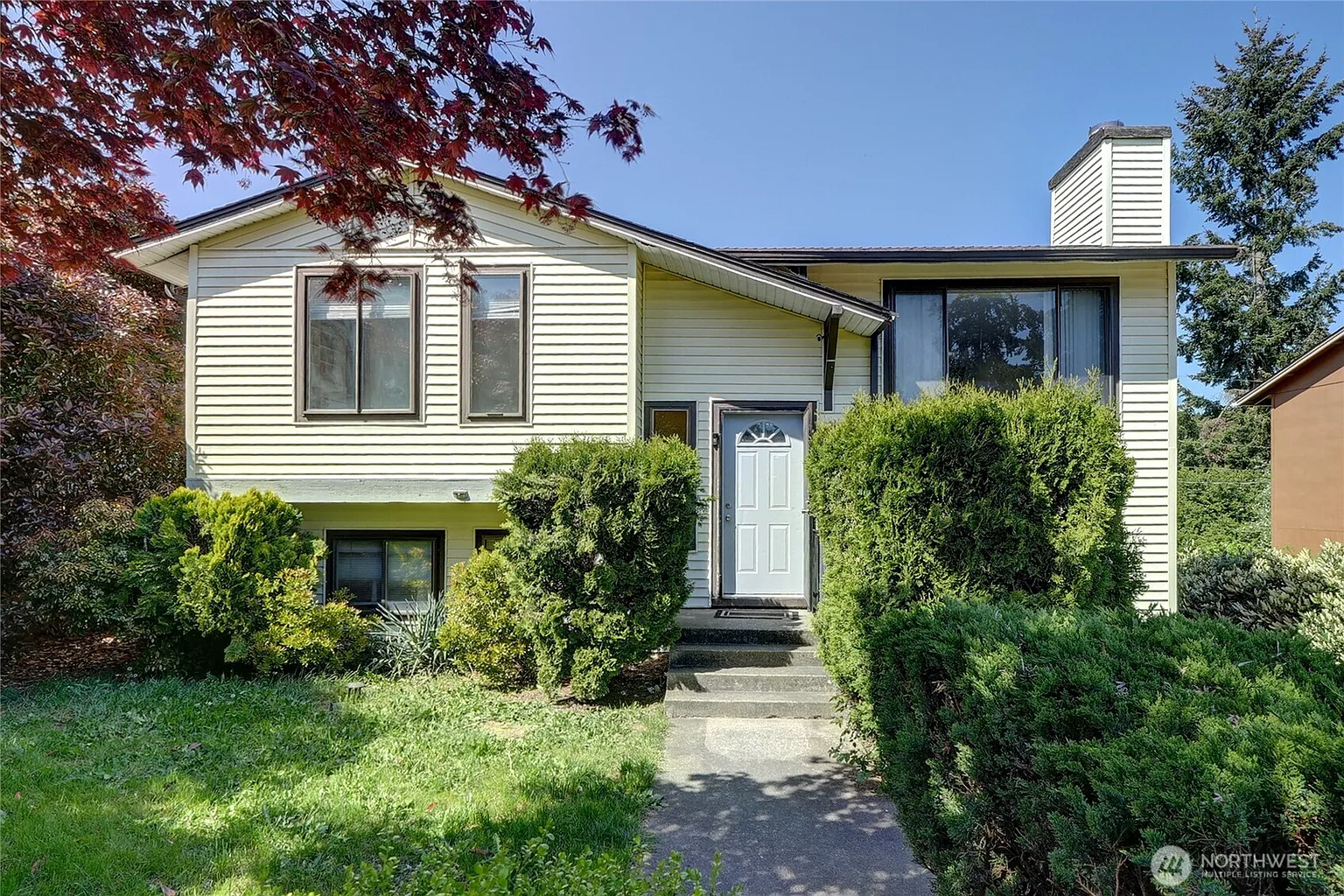 1917 E 60th Street photo 1