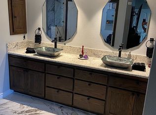 10121 Mockingbird Ave, Apple Valley, CA 92308
