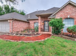 2921 Summit Hill Rd, Norman, OK 73071