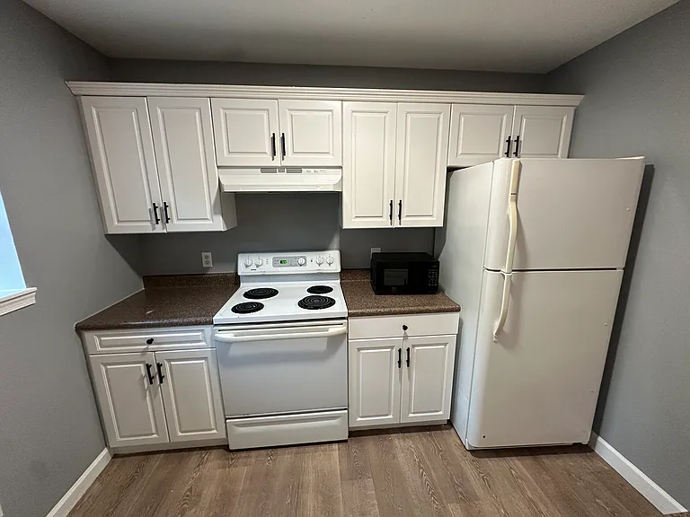 2356 Avalon Woods Dr — Photo 8