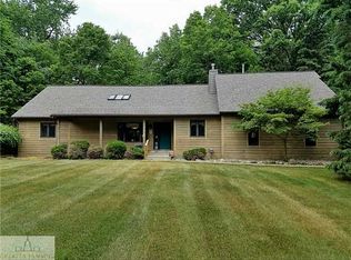 300 S Waverly Rd, Eaton Rapids, MI 48827