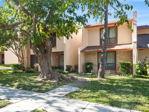 427 Arborview Dr, Garland, TX 75043